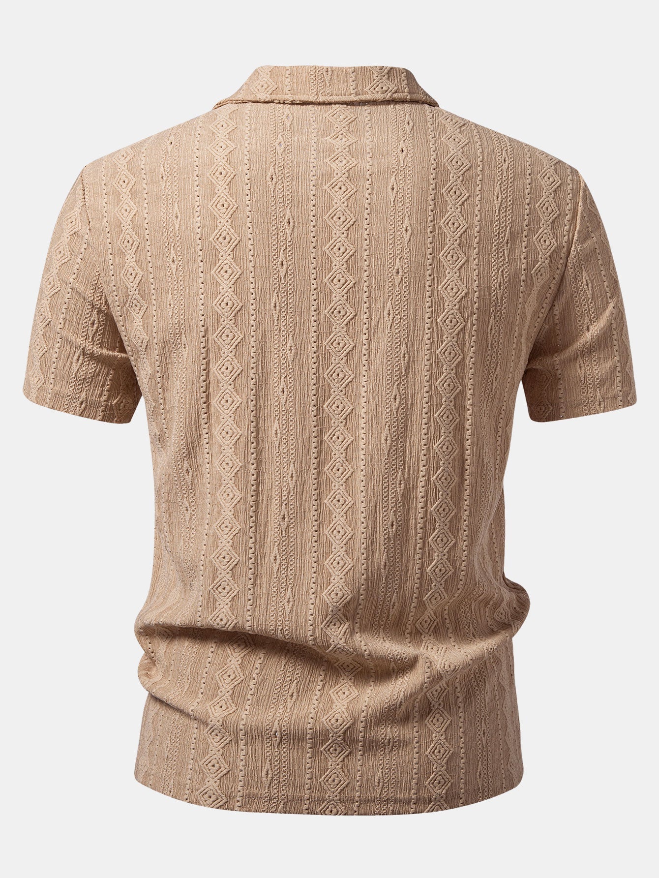 Vaaleanruskea geometrinen jacquard-pikeepaita takaa
