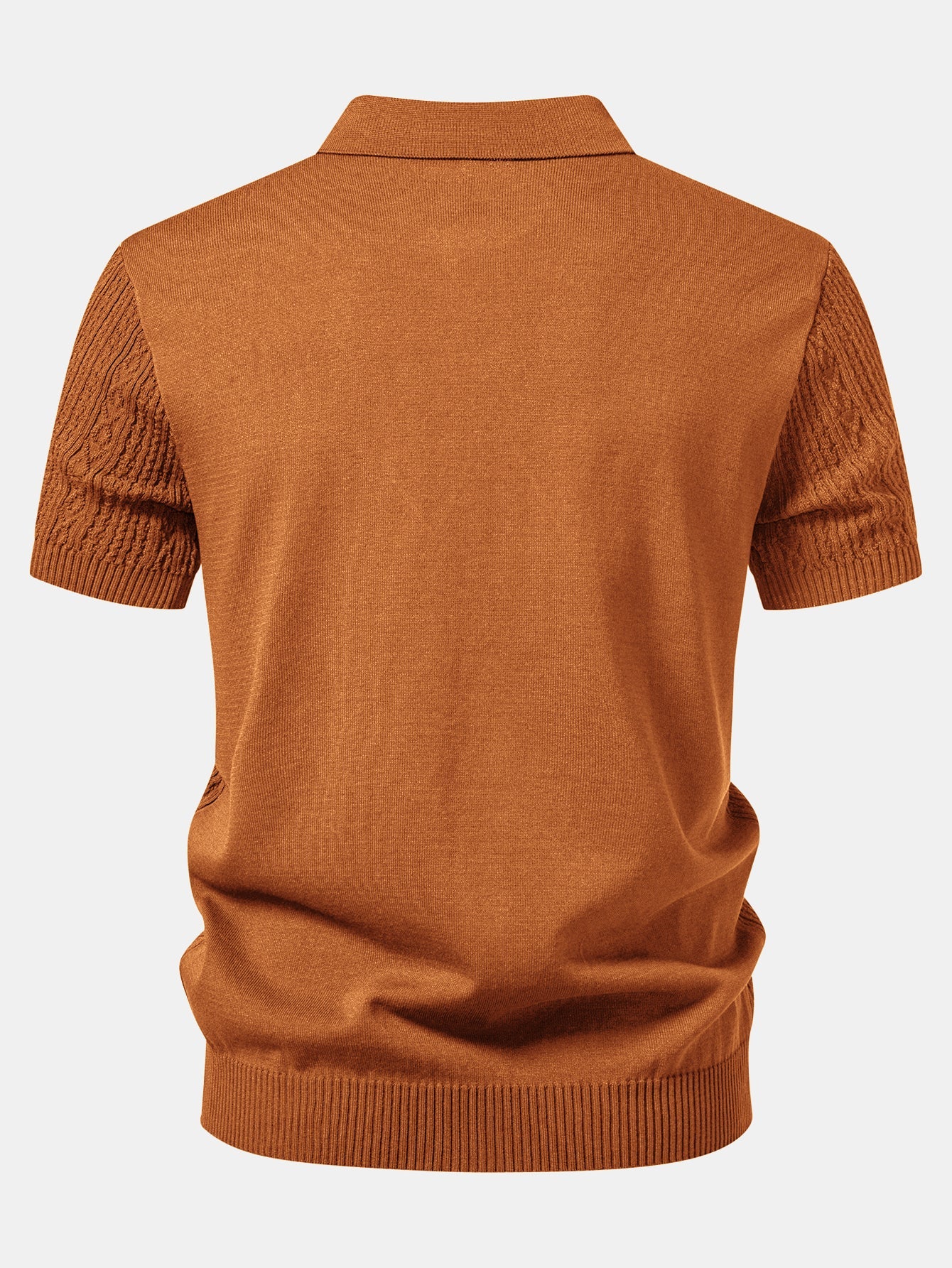 Kamelinruskea geometrinen jacquard-neulepikeepaita takaa
