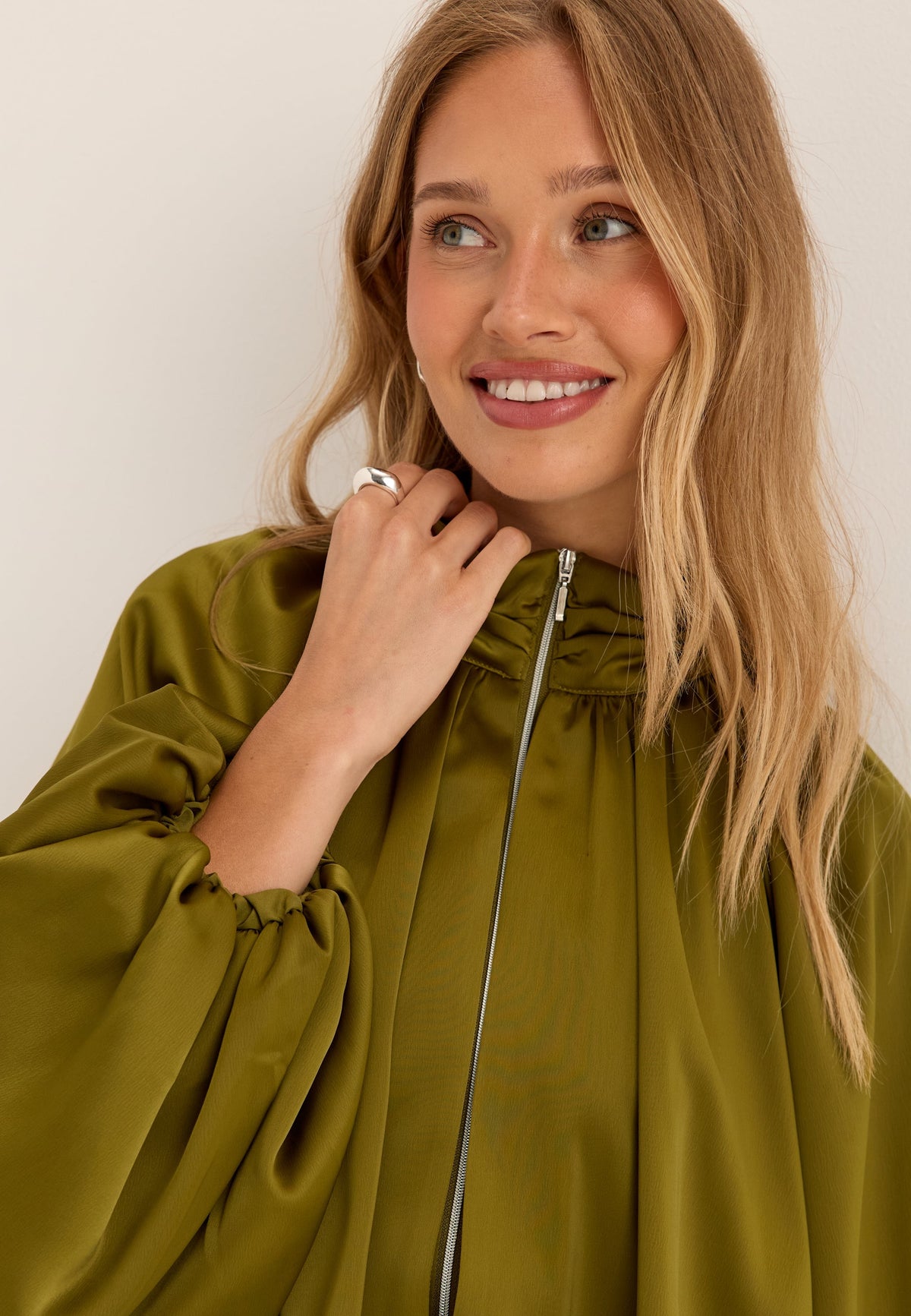 Satenska jakna