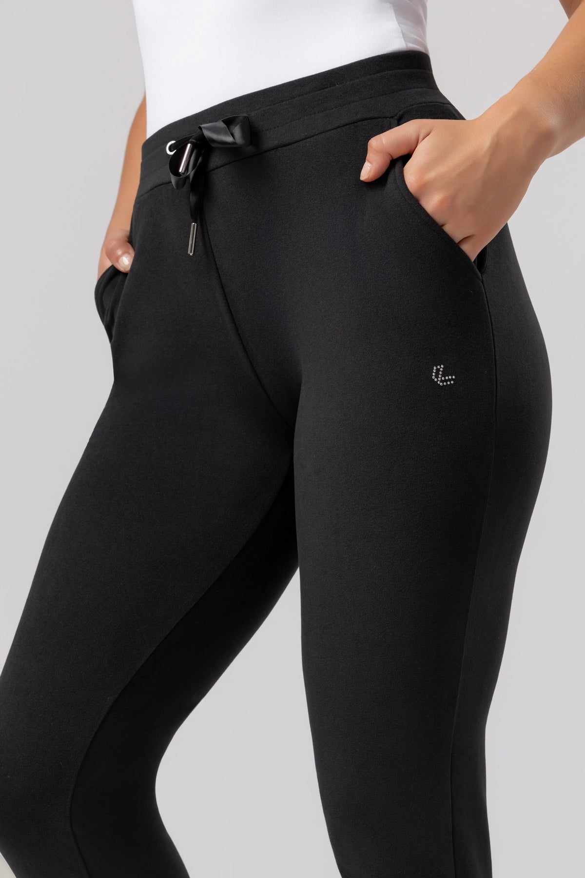 Supercomfort donji dio trenirke Latifah