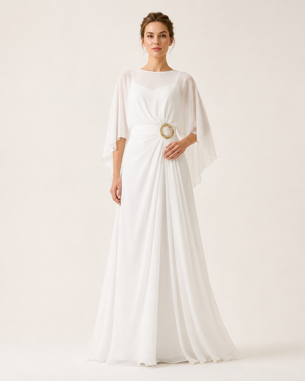Valkoinen juhla-asu naisella, kokovartalokuva lämpimän valkoisella studiotaustalla