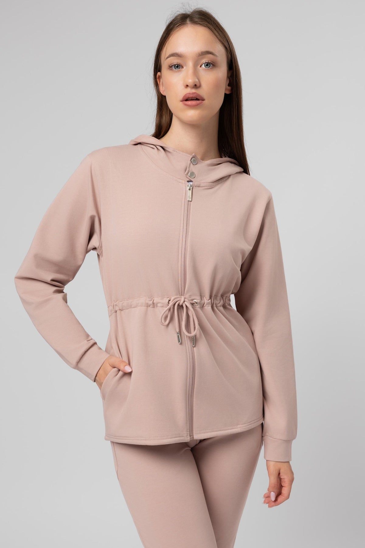 Supercomfort dukserica Shenseea